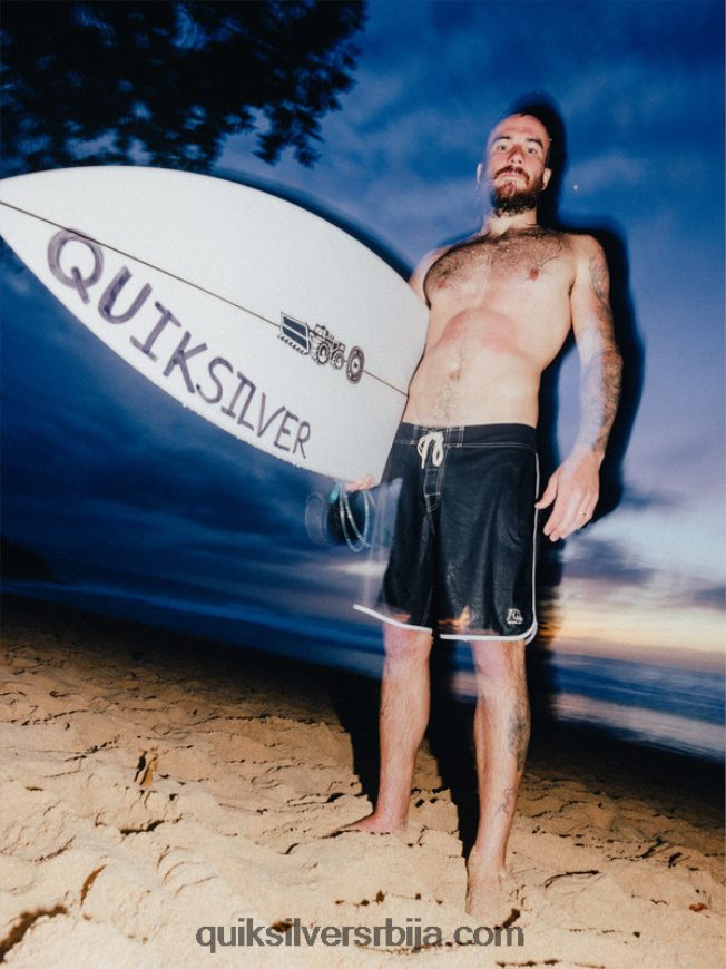 мушкарци Quiksilver оригиналне пансионске шортс 18 црн Z824VN86