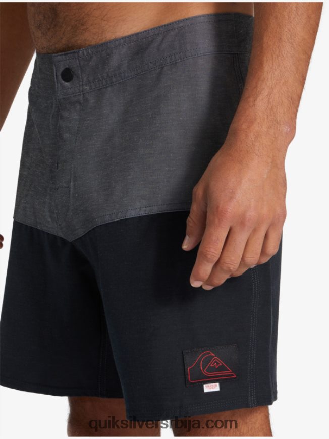 мушкарци Quiksilver x Stranger тхингс бутт лого 1986 17 боардсхортс наопако Z824VN1719