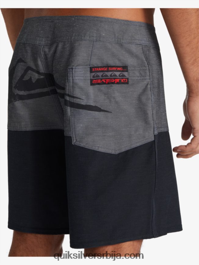 мушкарци Quiksilver x Stranger тхингс бутт лого 1986 17 боардсхортс наопако Z824VN1719