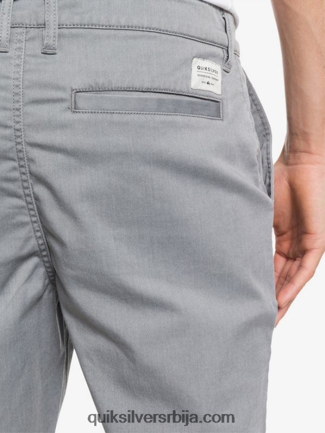 мушкарци Quiksilver свакодневне панталоне са стретцх 20 цхино џеповима светлосиви вресак Z824VN1312